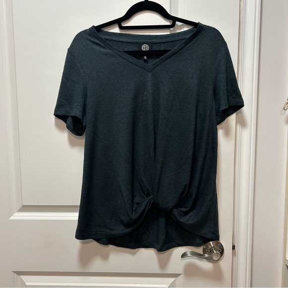 bobeau Tops - Bobeau Charcoal V-Neck Twist Tee